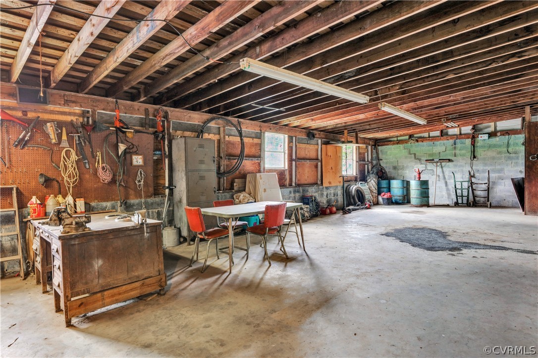 3700 Beulah Road Richmond, VA 23237 - Photo 9 of 33 Workshop in Barn