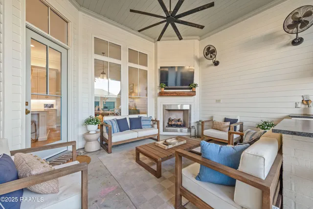 $699,000 | 339 Bozeman Trail, Scott, LA 70583