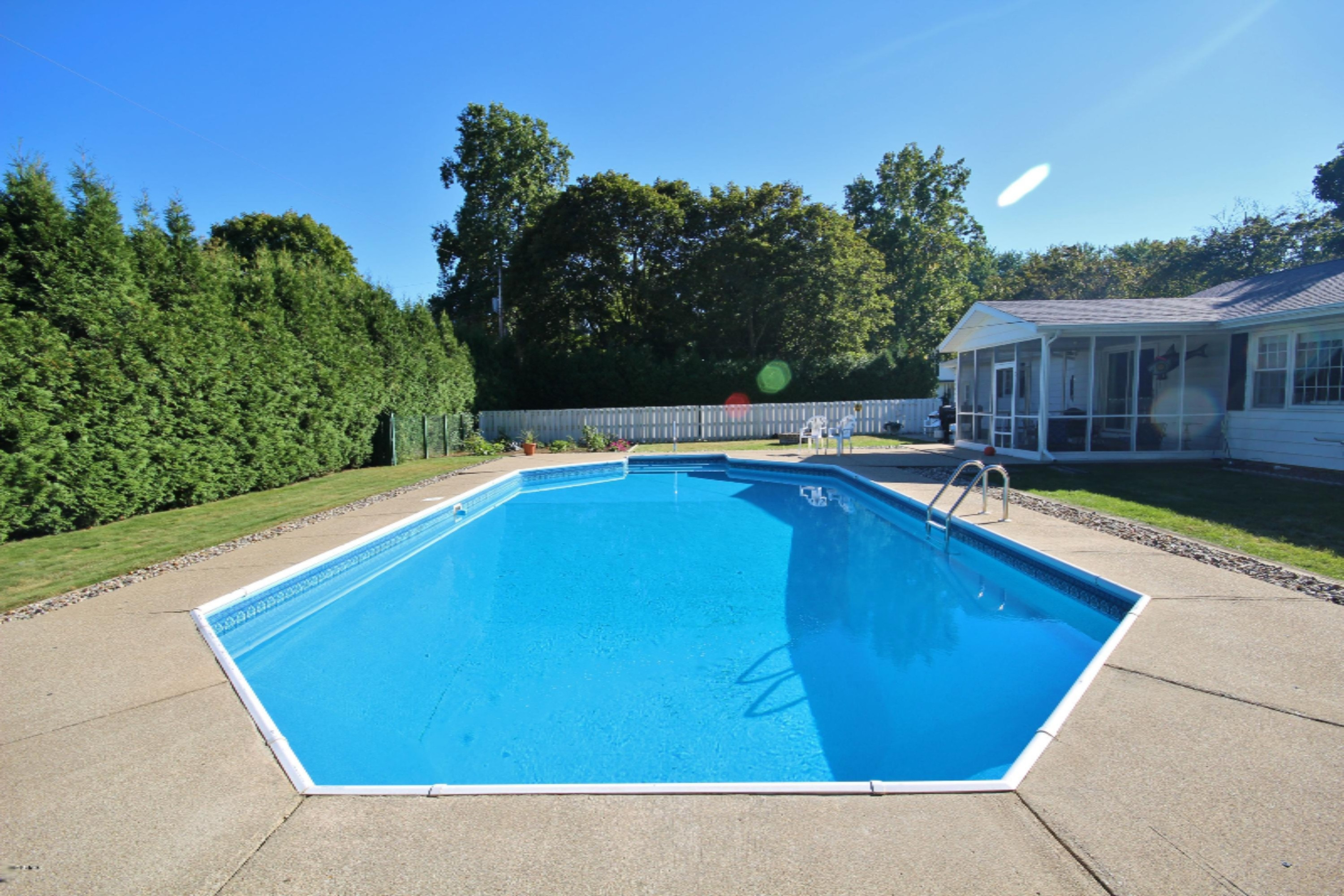 905 Pine Street Three Rivers, MI 49093 - Photo 14 of 56 IMG_2924