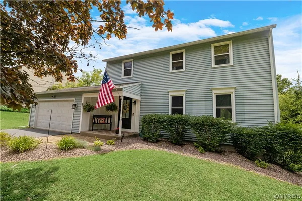 $347,500 | 425 Knowell Road, Camillus, NY 13031