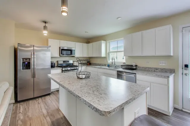 $400,000 | 3454 Pecos Circle, Montgomery, IL 60538