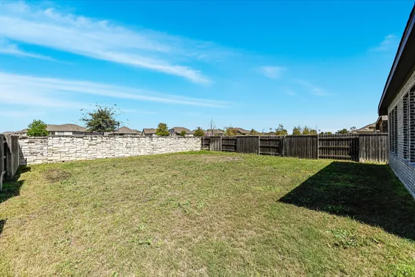 $2,800 | 469 Coyote Crk Way, Kyle, TX 78640