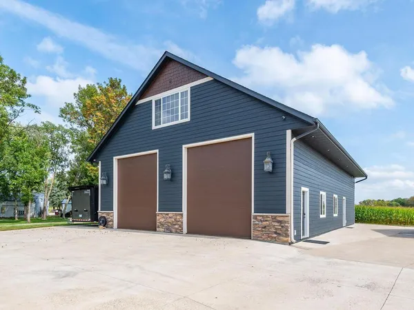 $989,900 | 7491 County Road 37 Northwest, Maple Lake, MN 55358
