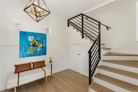 $1,099,000 | 261 Navarre Avenue, Unit B1, Coral Gables, FL 33134