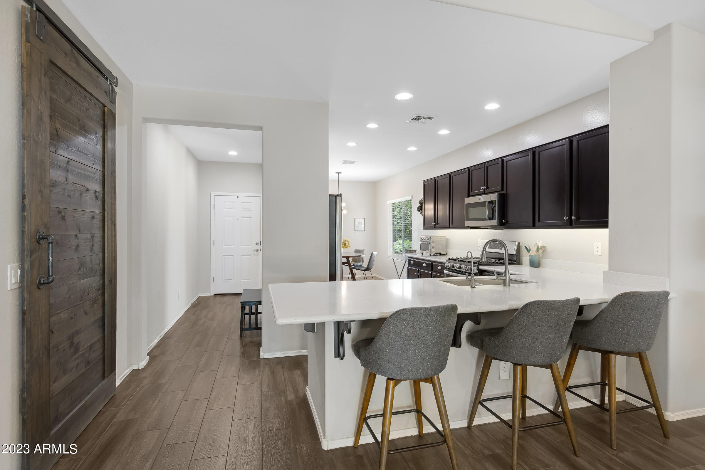 2646 East Mews Road Gilbert, AZ 85298 - Photo 11 of 52 Breakfast Bar