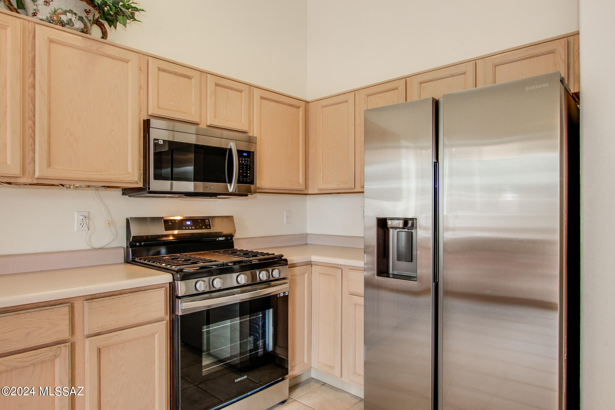 8831 North Rivulet Place Tucson, AZ 85743 - Photo 5 of 28 Gallery Image 5
