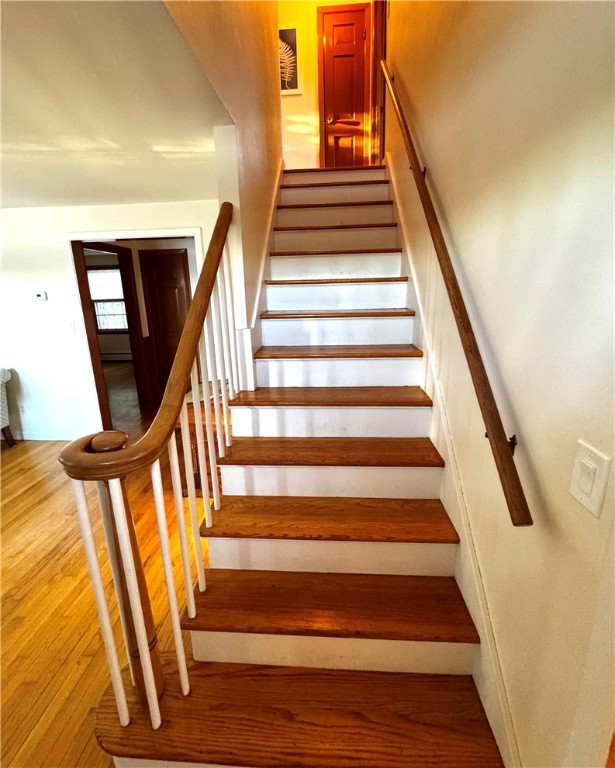 49 Scarborough Road Cumberland, RI 02864 - Photo 17 of 35