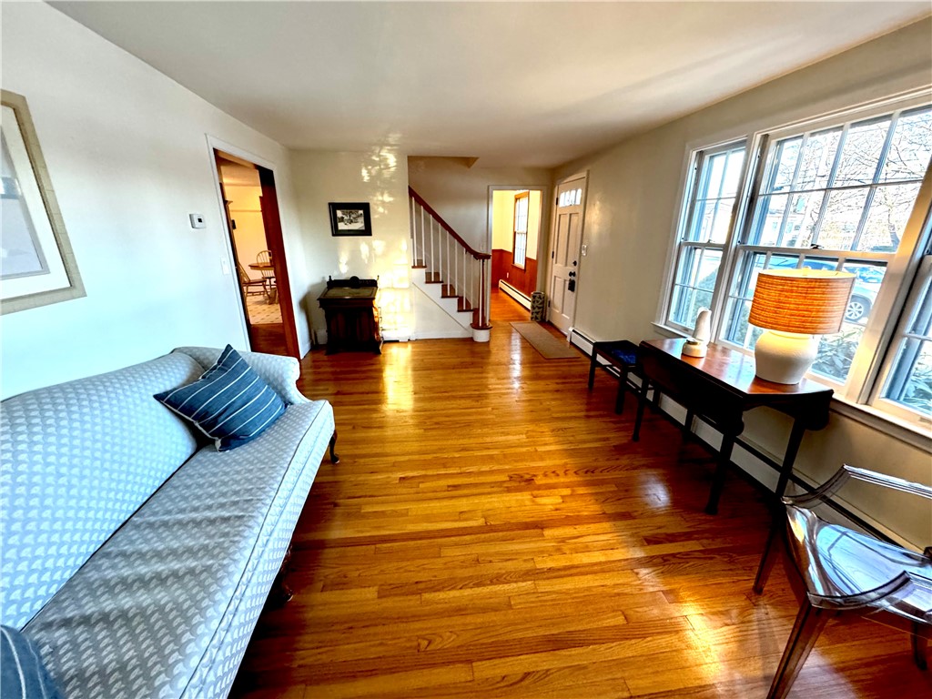 49 Scarborough Road Cumberland, RI 02864 - Photo 4 of 35