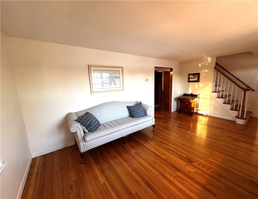 49 Scarborough Road Cumberland, RI 02864 - Photo 5 of 35