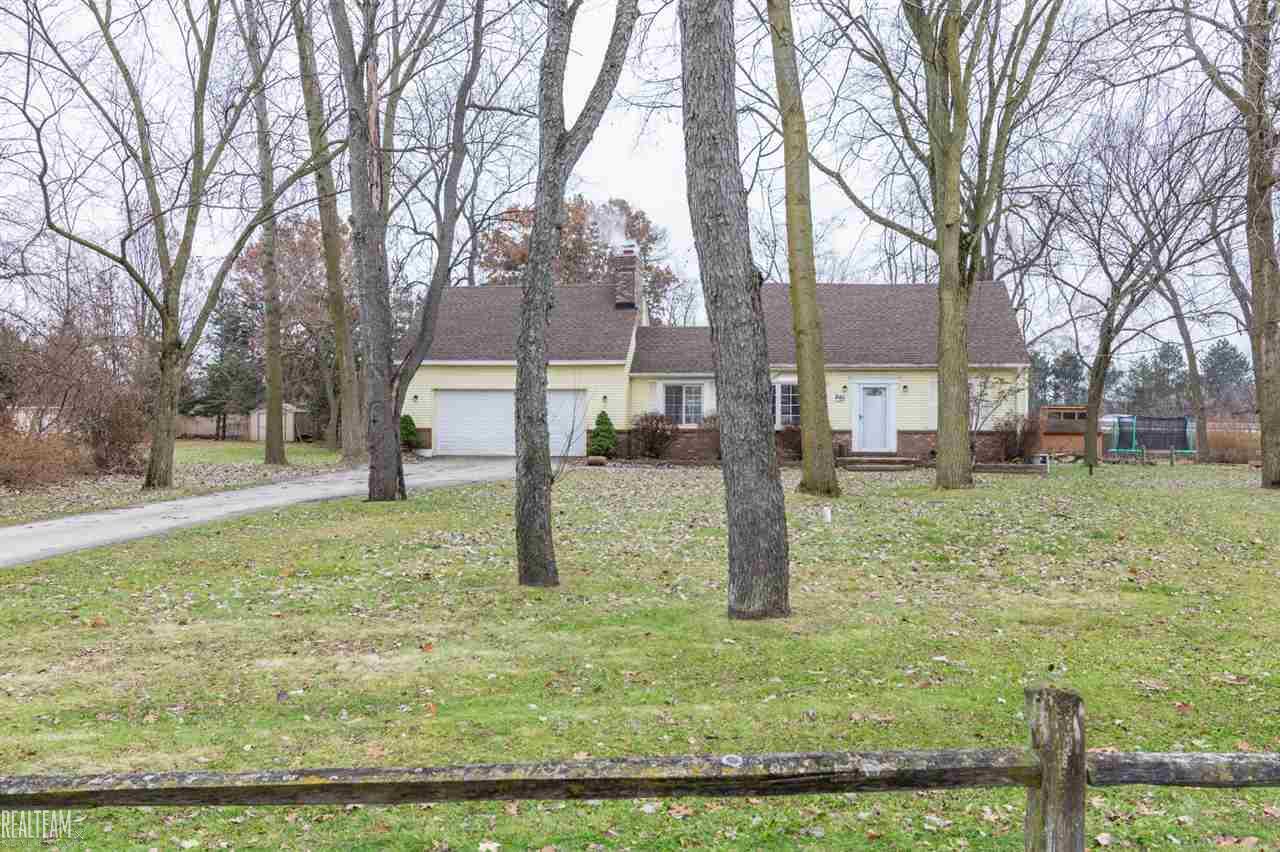 846 Michelson Road Rochester Hills, MI 48307 - Photo 2 of 22