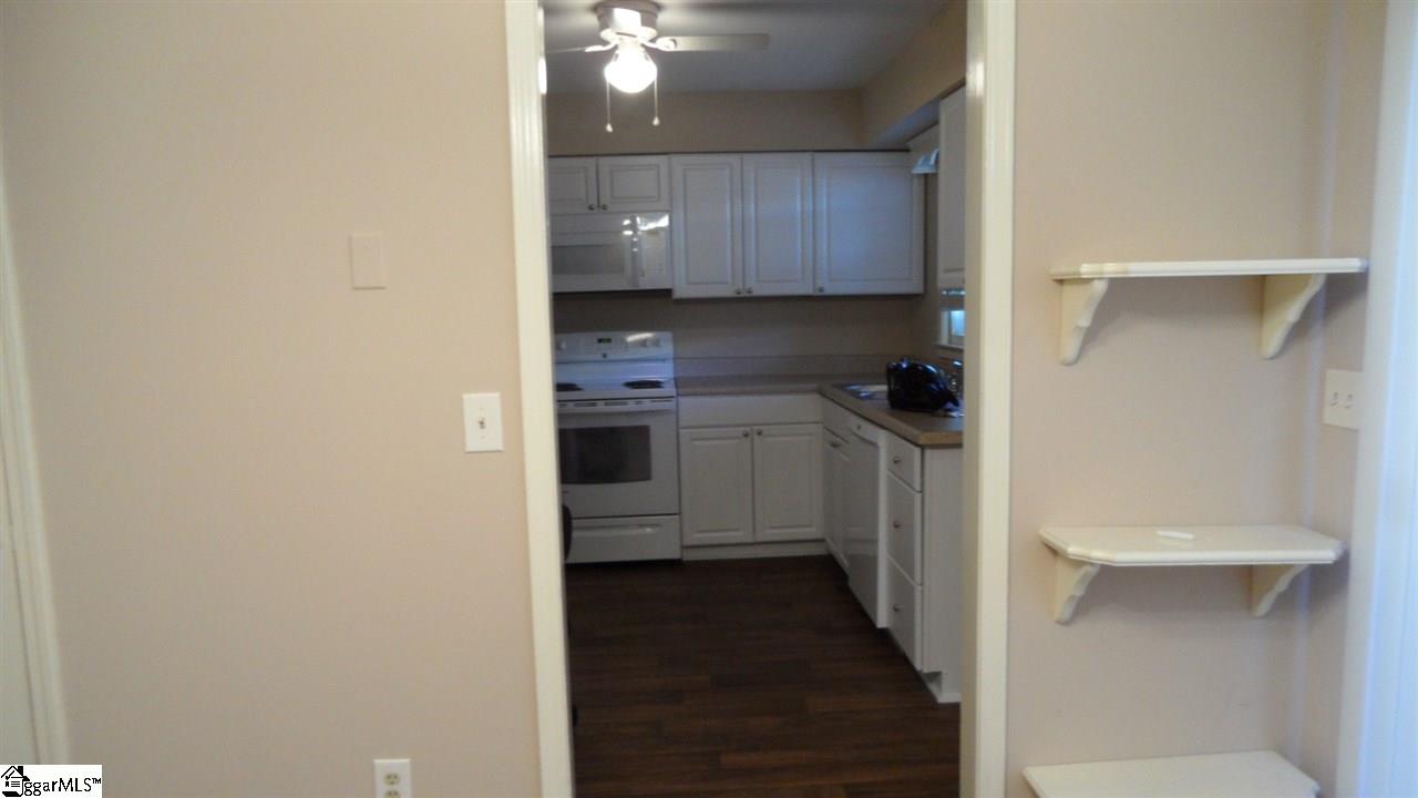 710 Hunts Bridge Road, Unit 31 Greenville, SC 29617 - Photo 7 of 36 Gallery Image 7