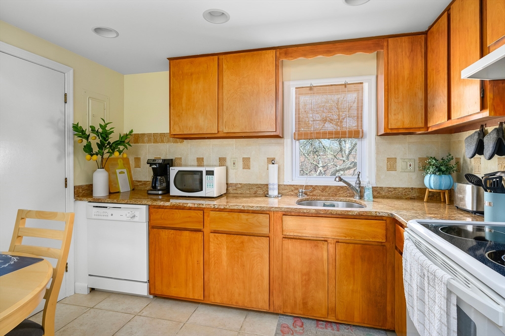 30 Union Wharf Road, Unit 6 Dennis, MA 02639 - Photo 9 of 29