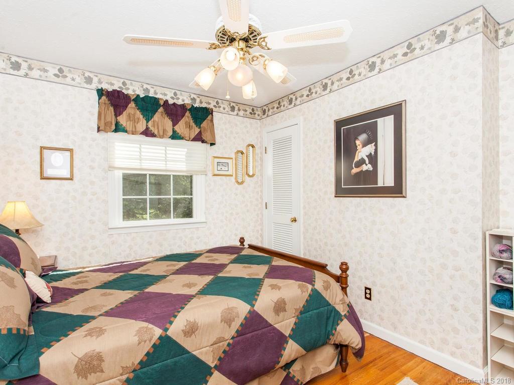 65 East Wonder Road Leicester, NC 28748 - Photo 18 of 35 Gallery Image 18