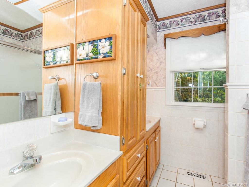 65 East Wonder Road Leicester, NC 28748 - Photo 20 of 35 Gallery Image 20