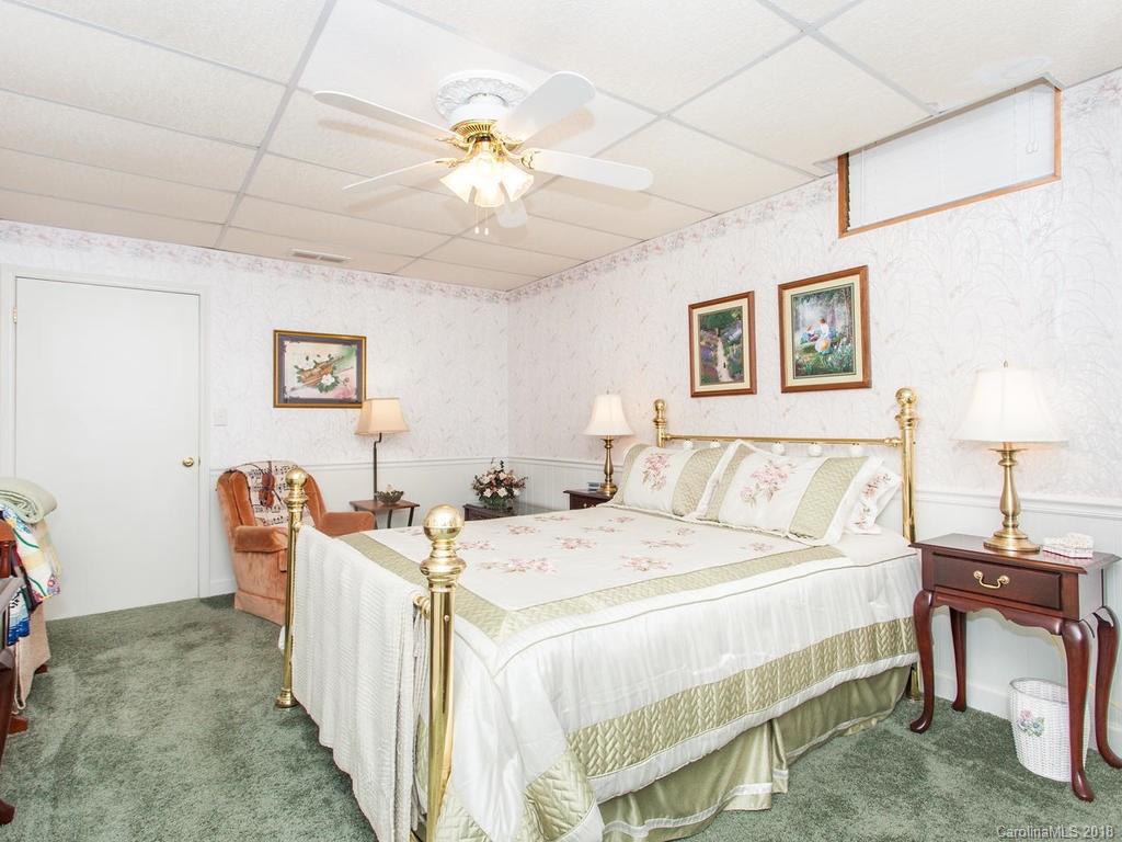 65 East Wonder Road Leicester, NC 28748 - Photo 23 of 35 Gallery Image 23