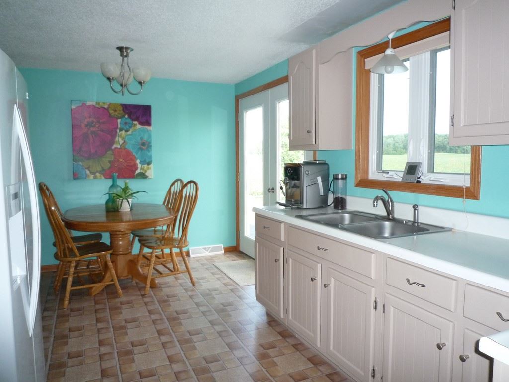 9667 East South County Line Road St. Louis, MI 48880 - Photo 14 of 30 1801851-13.JPG