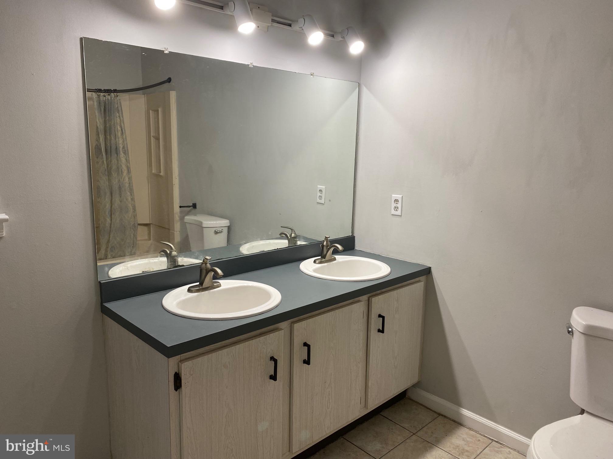 34 A Maynard Drive Sicklerville, NJ 08081 - Photo 12 of 14