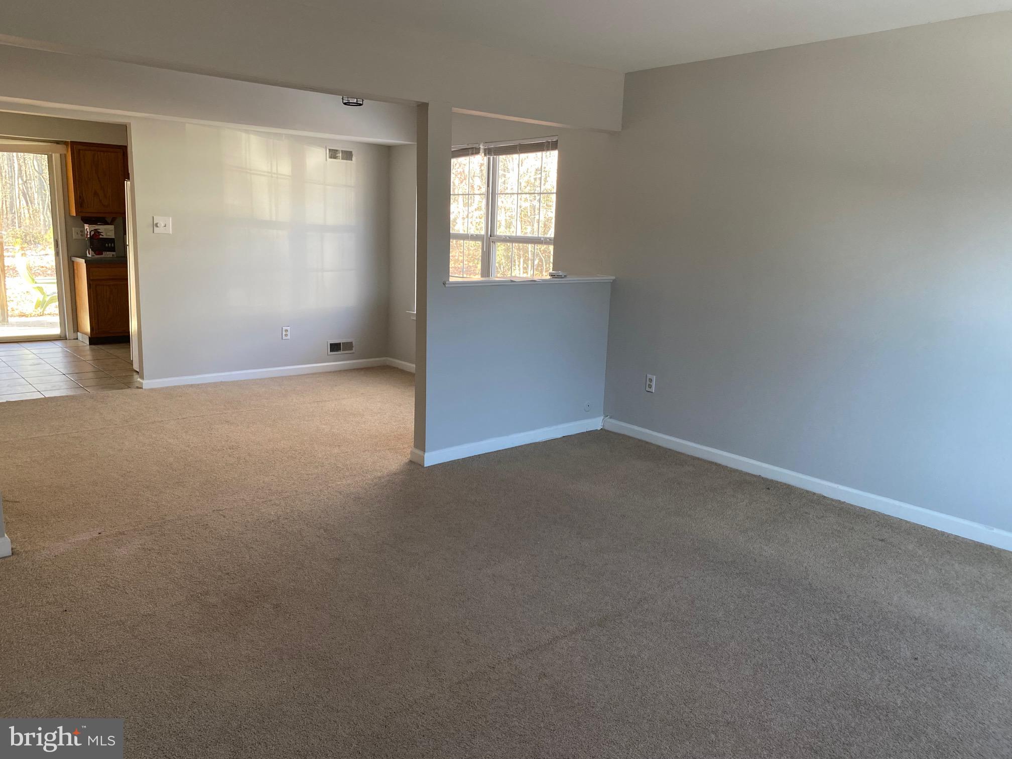 34 A Maynard Drive Sicklerville, NJ 08081 - Photo 2 of 14