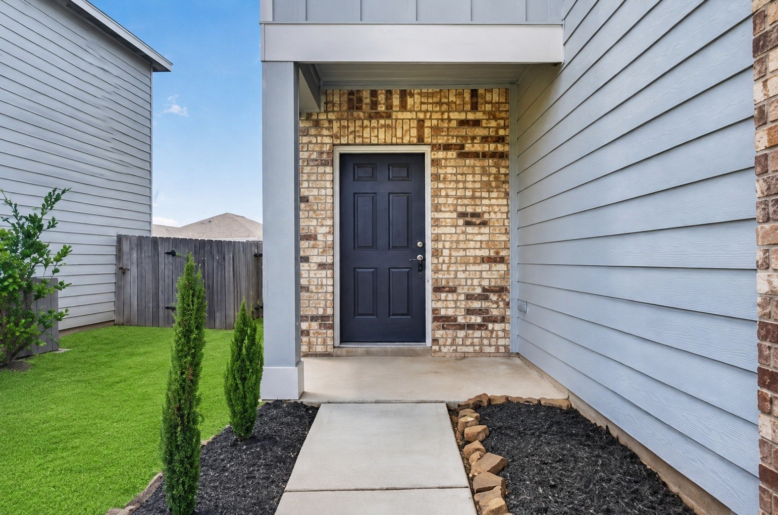 654 Amesbury Road Montgomery, TX 77316 - Photo 5 of 45 Gallery Image 5