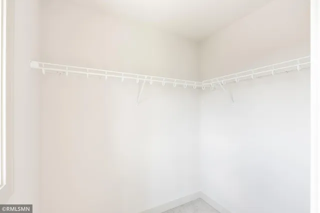 $969,000 | 5058 Airlake Draw, Woodbury, MN 55129