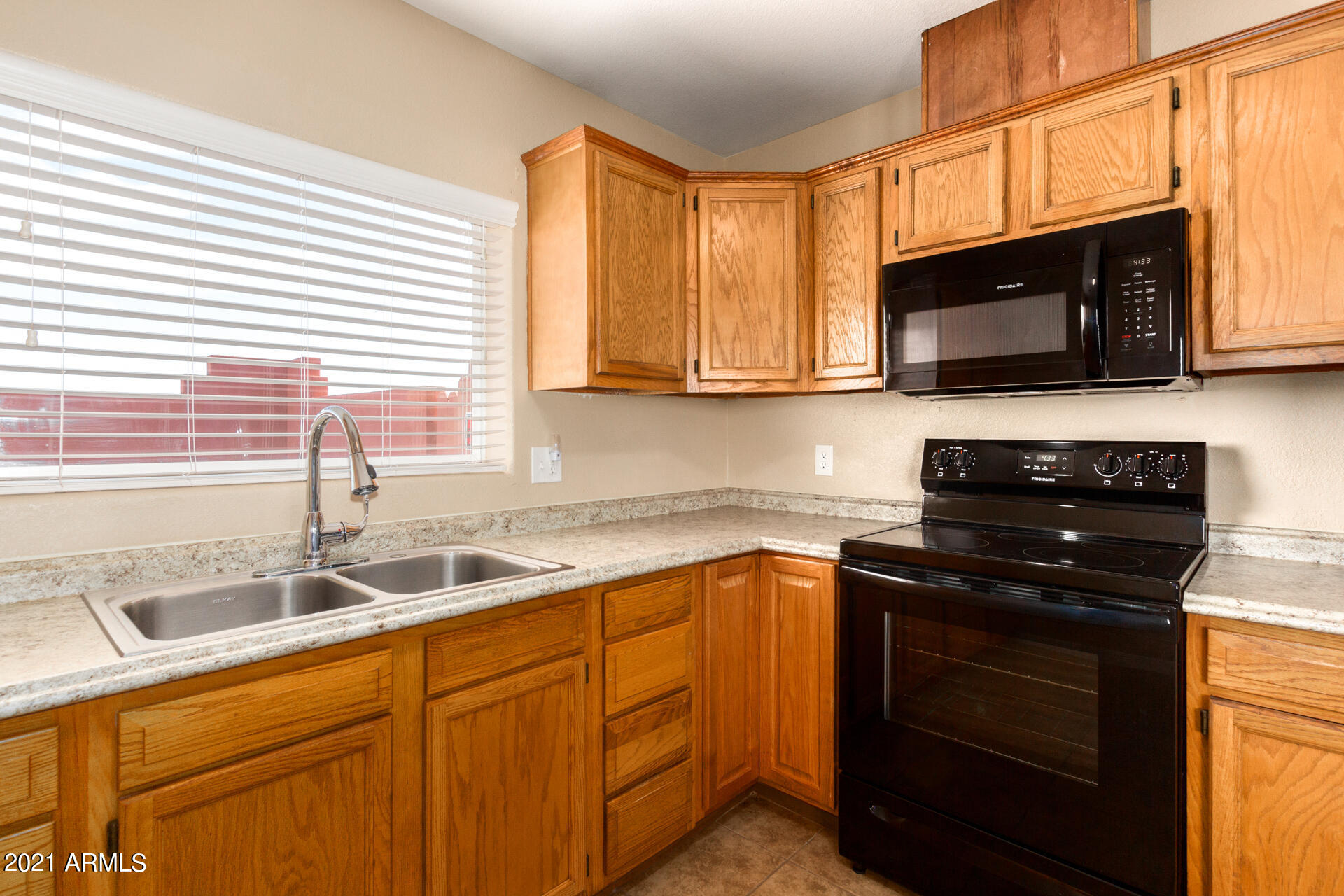 13626 South Del Rio Road Arizona City, AZ 85123 - Photo 4 of 30 0012-12 - Del Rio