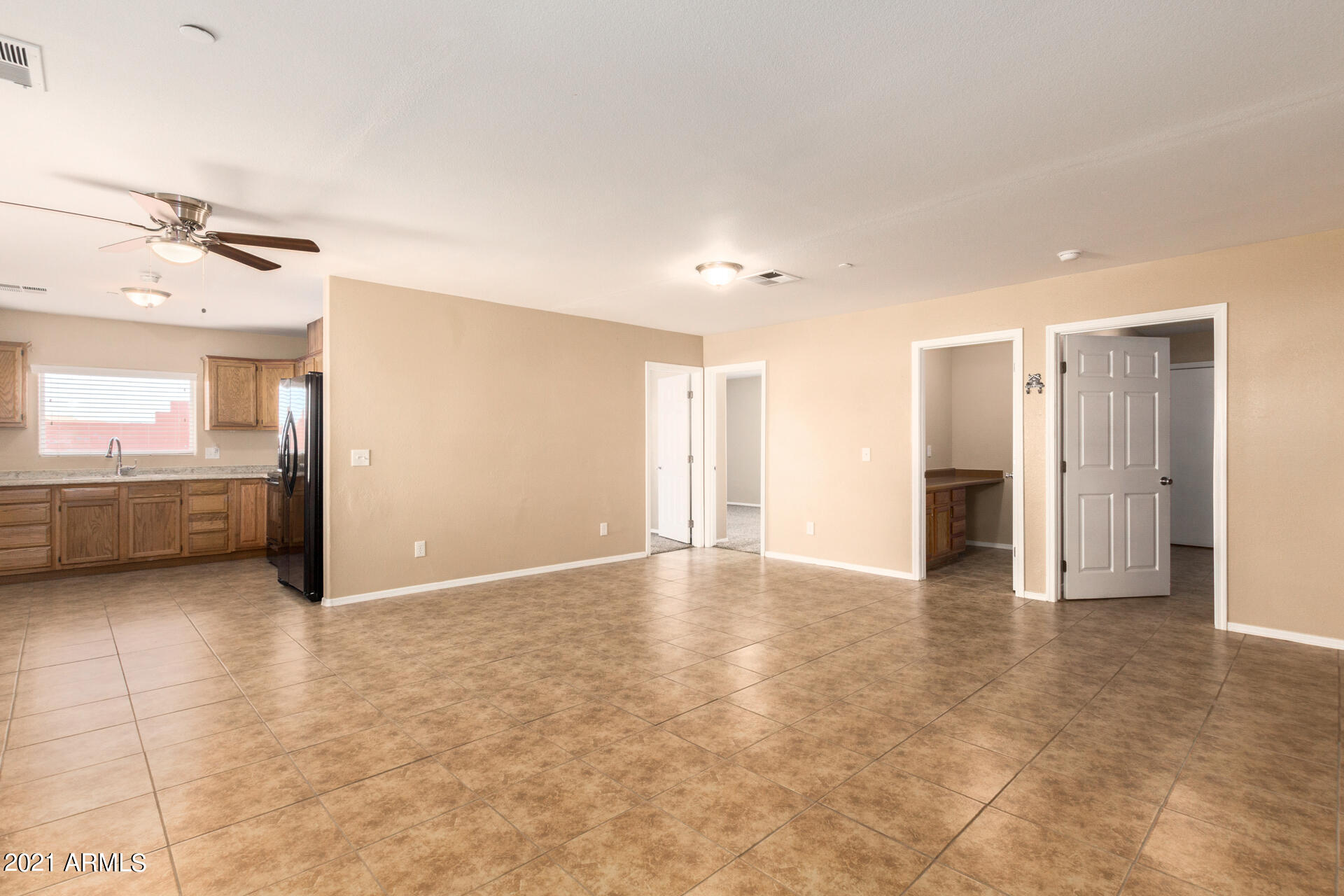 13626 South Del Rio Road Arizona City, AZ 85123 - Photo 7 of 30 0009-07 - Del Rio