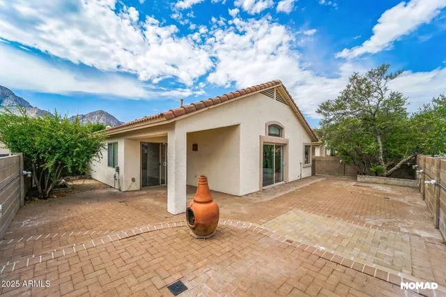$2,200 | 2461 East Stone Stable Drive, Tucson, AZ 85737