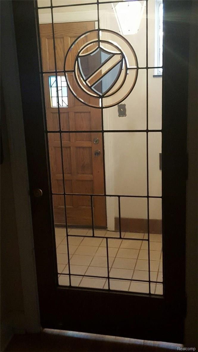 Foyer.jpg