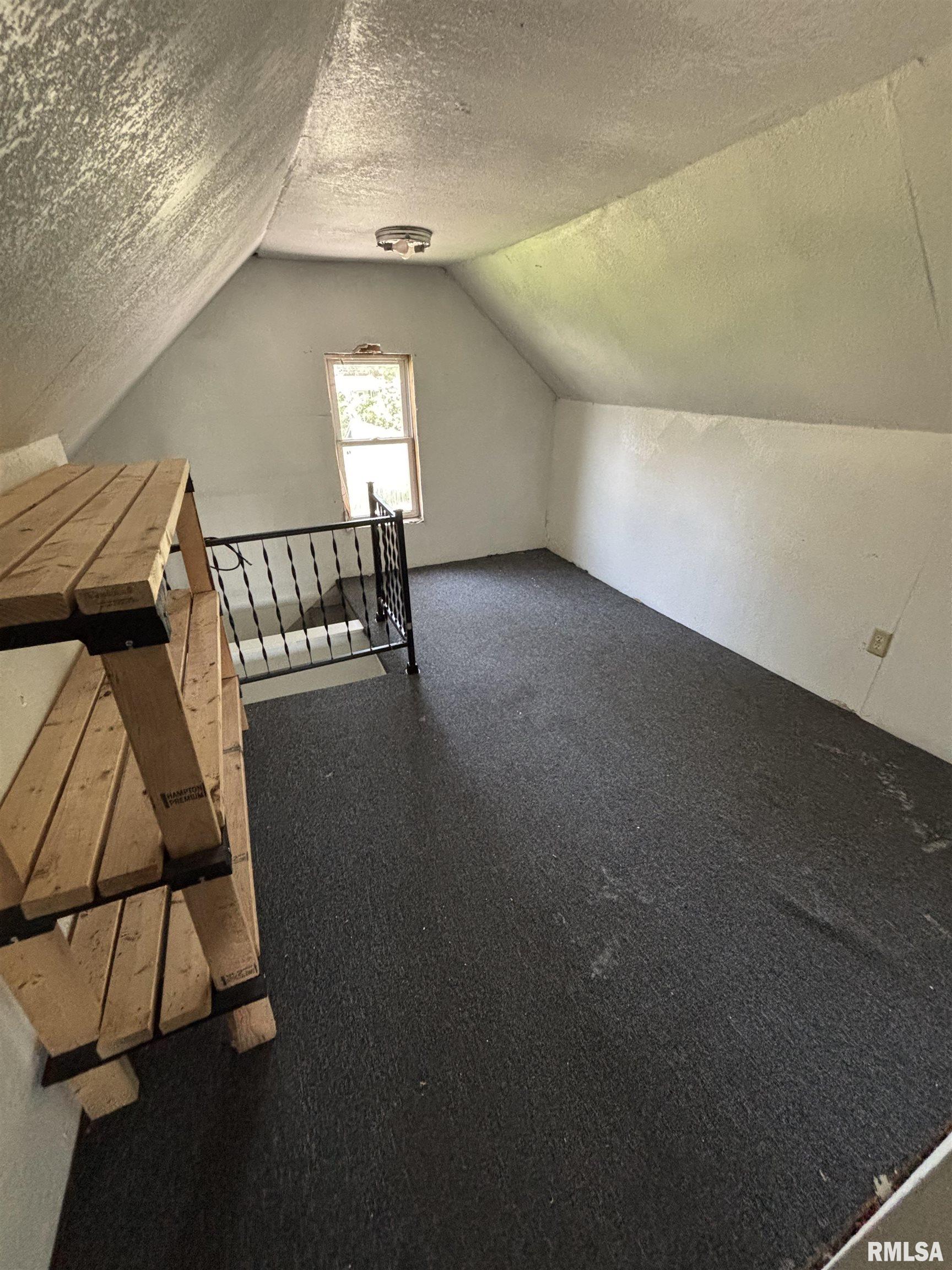 205 2nd Street South Pekin, IL 61564 - Photo 27 of 41