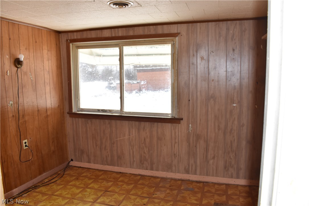 8046 Locust Road Williamsfield, OH 44093 - Photo 20 of 26