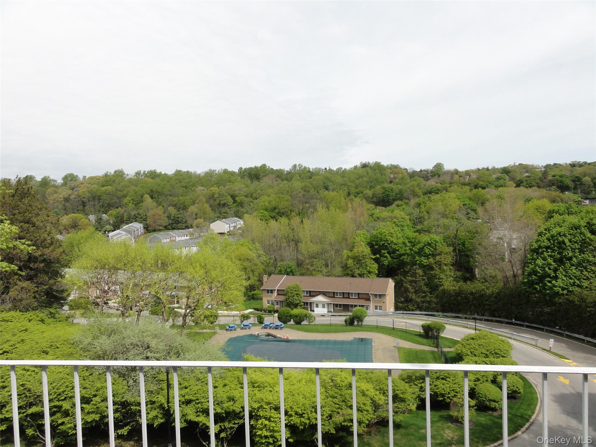 1840 Crompond Road, Unit 9D8 Peekskill, NY 10566 - Photo 12 of 19