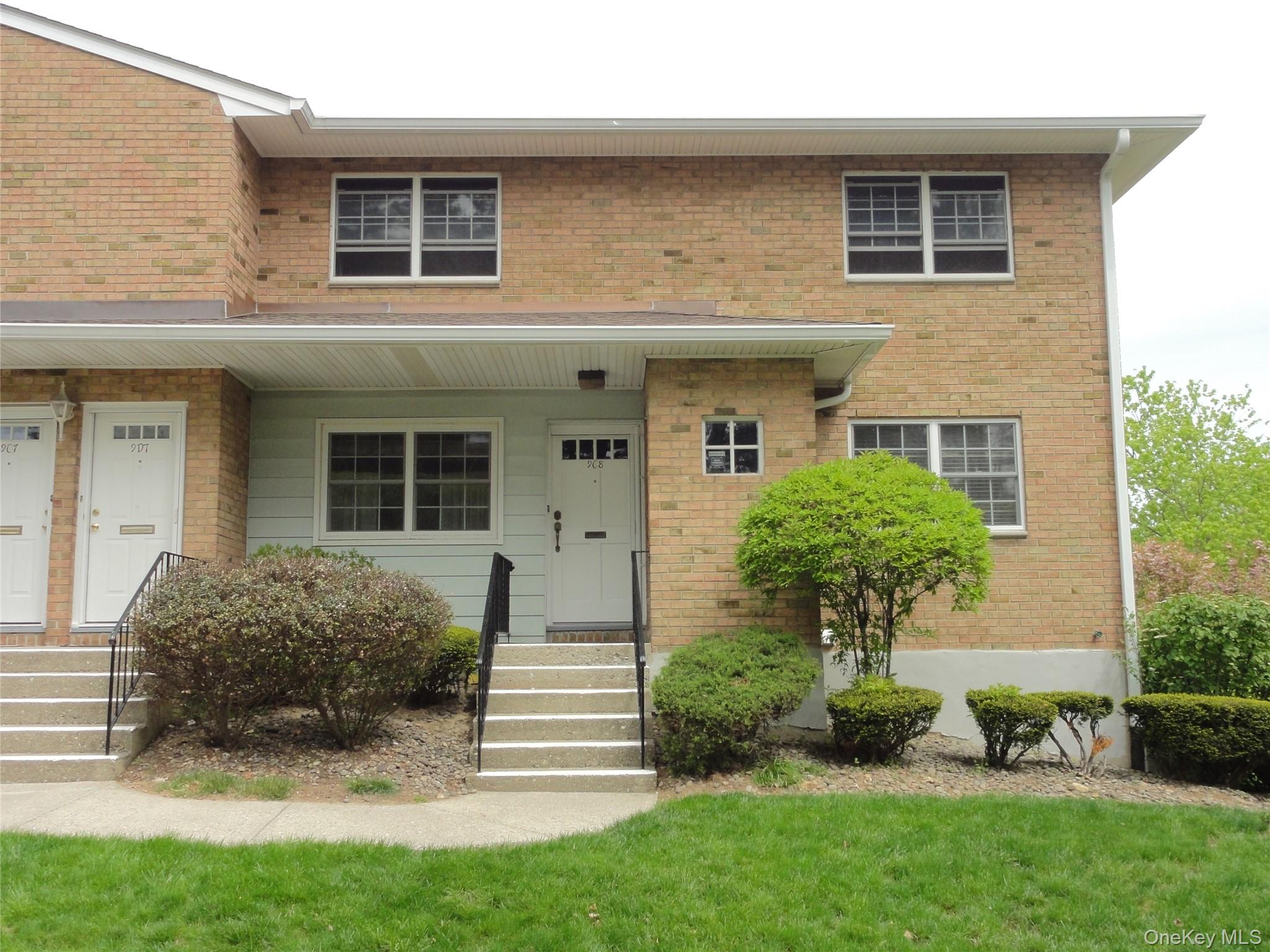1840 Crompond Road, Unit 9D8 Peekskill, NY 10566 - Photo 2 of 19