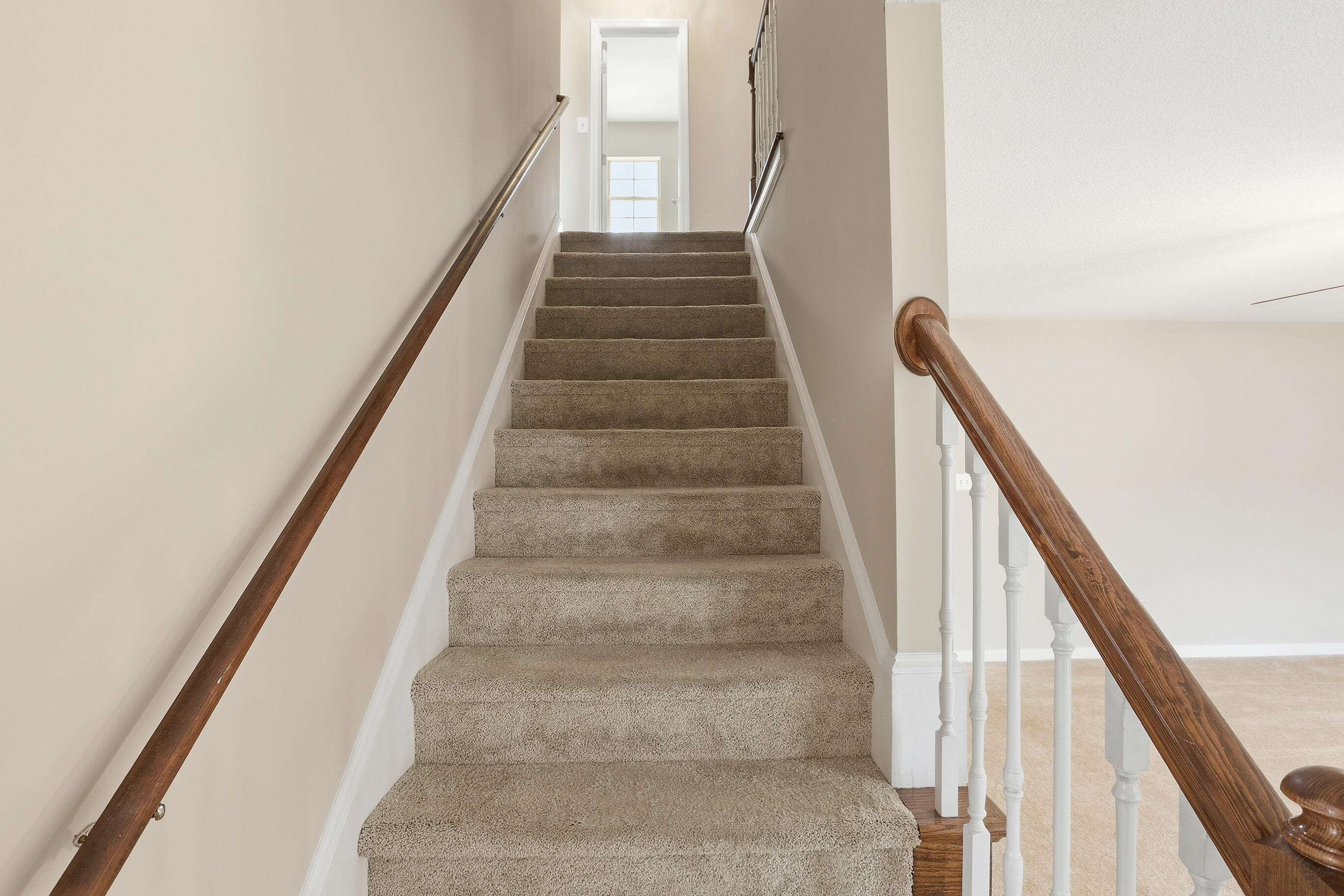 1077 Waltons Pass Evans, GA 30809 - Photo 12 of 27 Stairway