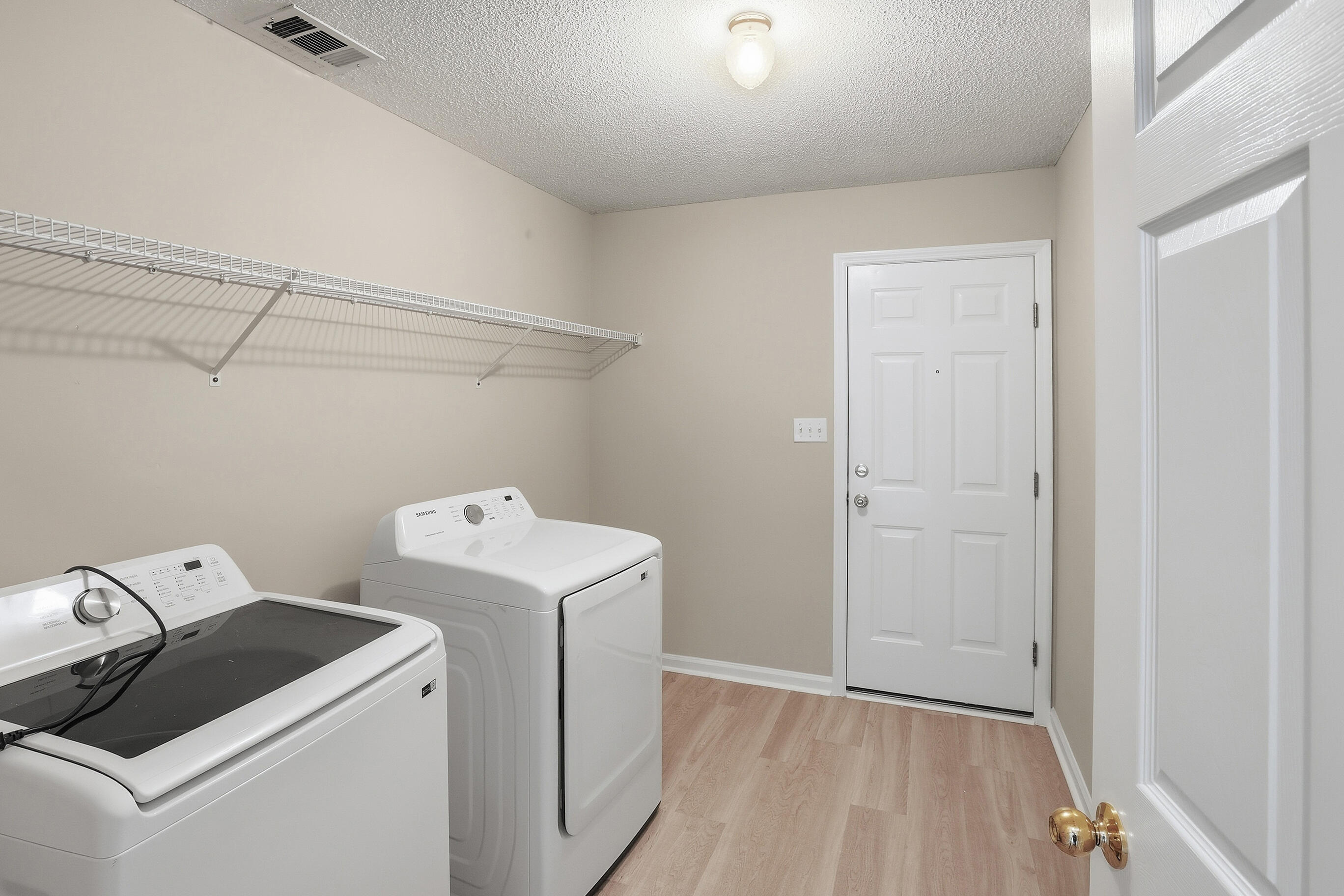 1077 Waltons Pass Evans, GA 30809 - Photo 21 of 25 Laundry Room