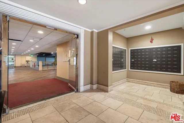 a view of livingroom with kitchen