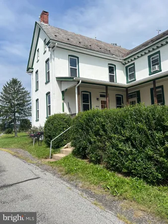 $1,100 | 1849 Lesher Mill Road, Palm, PA 18070