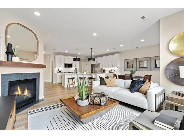 $364,990 | 1775 Hauer Trail, Shakopee, MN 55379