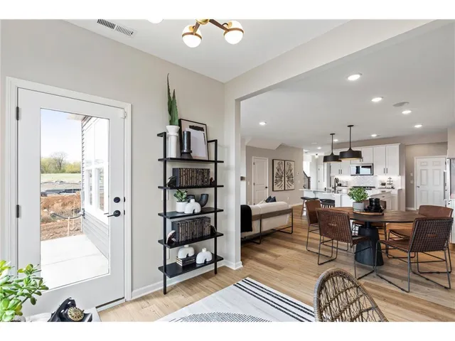 $364,990 | 1775 Hauer Trail, Shakopee, MN 55379