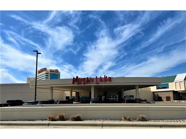 $364,990 | 1775 Hauer Trail, Shakopee, MN 55379