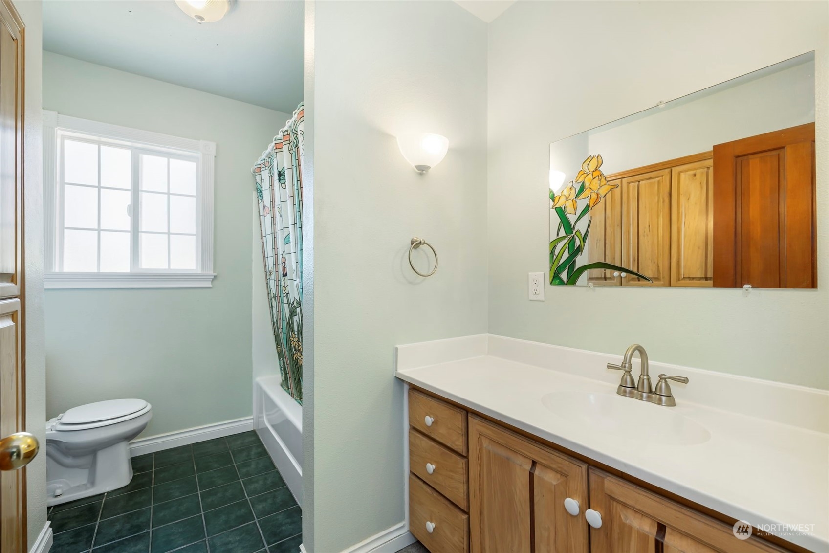 10658 Olalla Valley Road Southeast Olalla, WA 98359 - Photo 14 of 35 Gallery Image 14