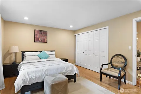 $1,525,000 | 14303 102nd Avenue Northeast, Kirkland, WA 98034