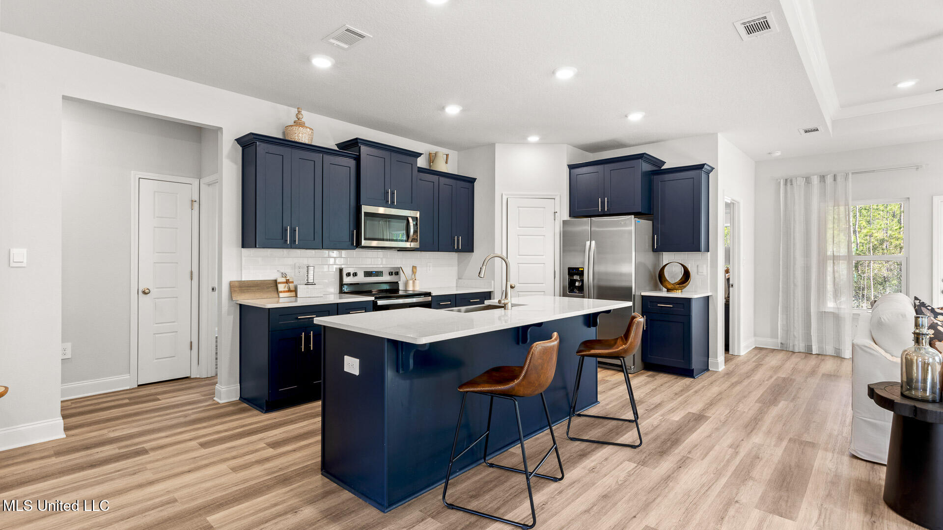 15905 Blue Rdg Drive Gulfport, MS 39503 - Photo 5 of 29 Kitchen