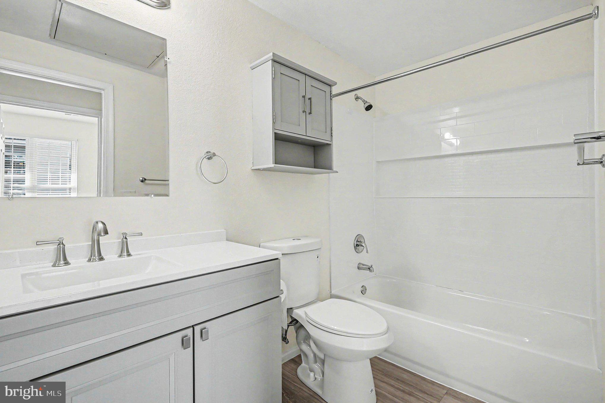 1570 Spring Gate Dr., Unit 7201 McLean, VA 22102 - Photo 14 of 20 Primary Bathroom
