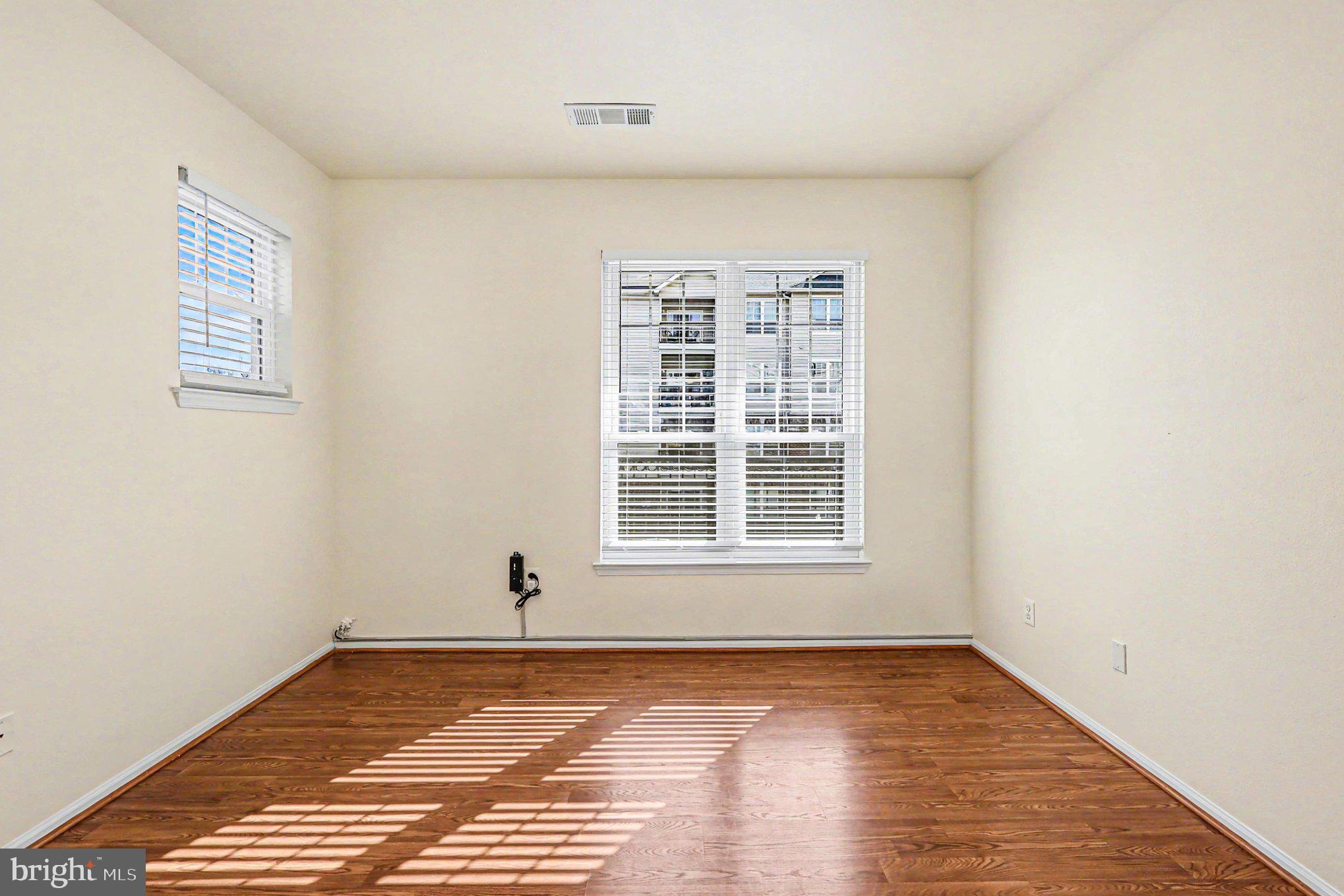 1570 Spring Gate Dr., Unit 7201 McLean, VA 22102 - Photo 15 of 20 Primary bedroom