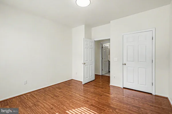 $2,000 | 1570 Spring Gate Dr., Unit 7201, McLean, VA 22102