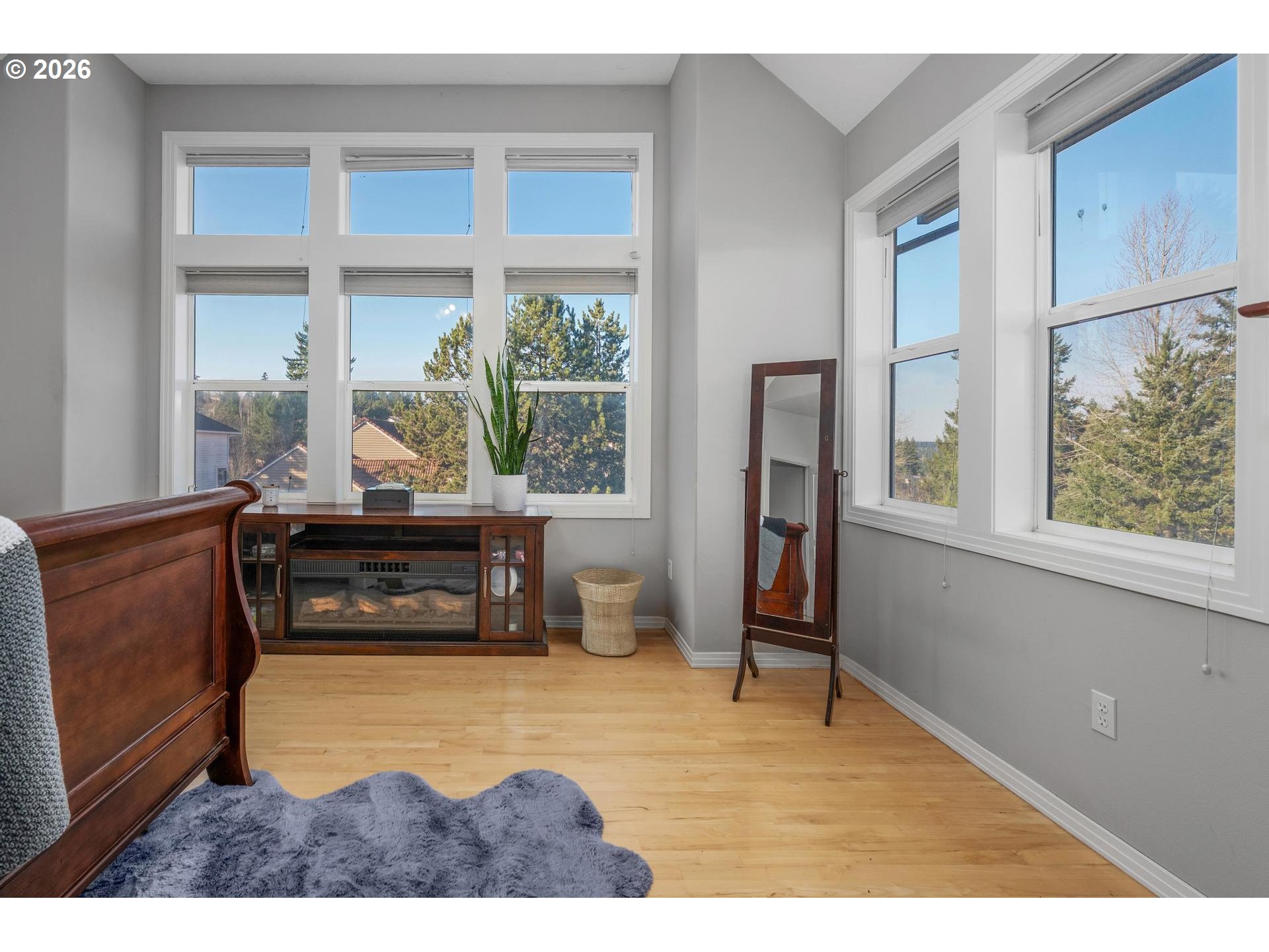 13072 Southwest Morningstar Drive Portland, OR 97223 - Photo 22 of 48 a living room with furniture