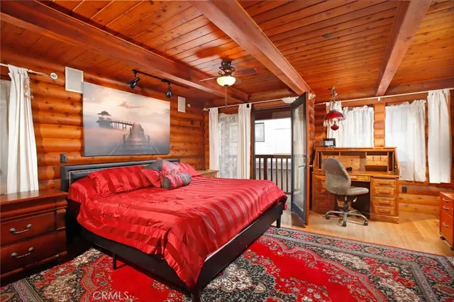 $2,389,000 | 6 Surfside Avenue, Surfside, CA 90743