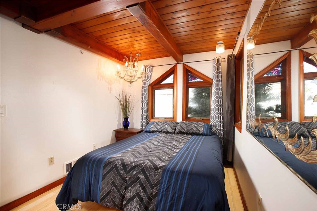 6 Surfside Avenue Surfside, CA 90743 - Photo 15 of 35