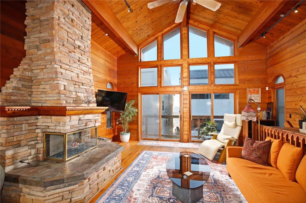 6 Surfside Avenue Surfside, CA 90743 - Photo 22 of 35