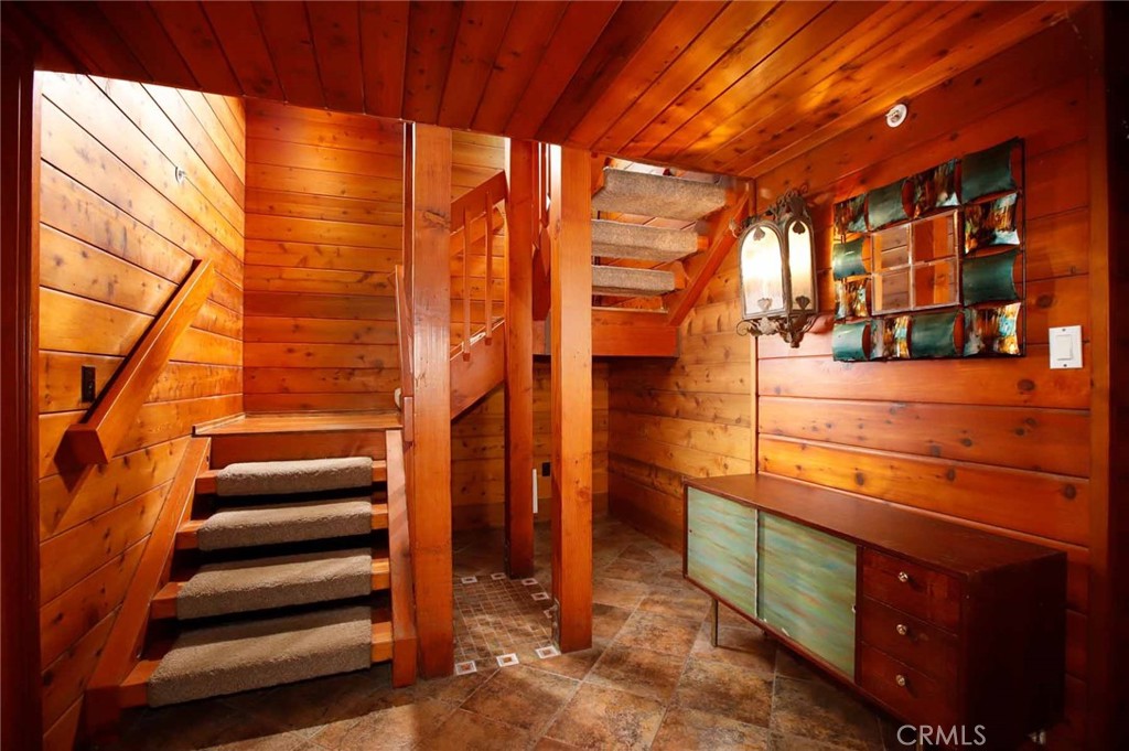 6 Surfside Avenue Surfside, CA 90743 - Photo 6 of 35